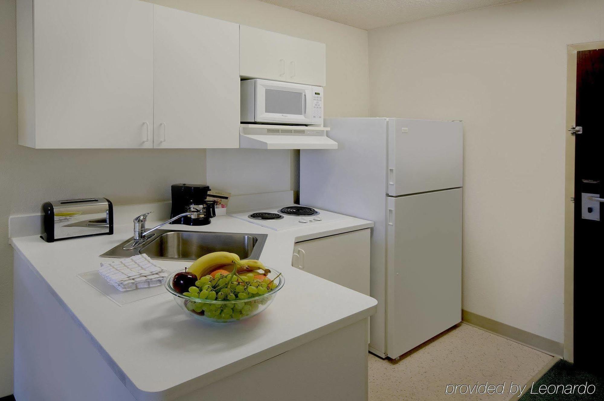 Extended Stay America Suites - Cleveland - Beachwood - Orange Place - South Facilities photo